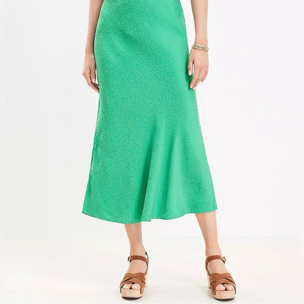 LOFT Olive Green Jacquard Slip Midi Skirt.